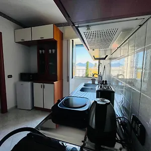 https://coco-mari.hotels-amalfi.com