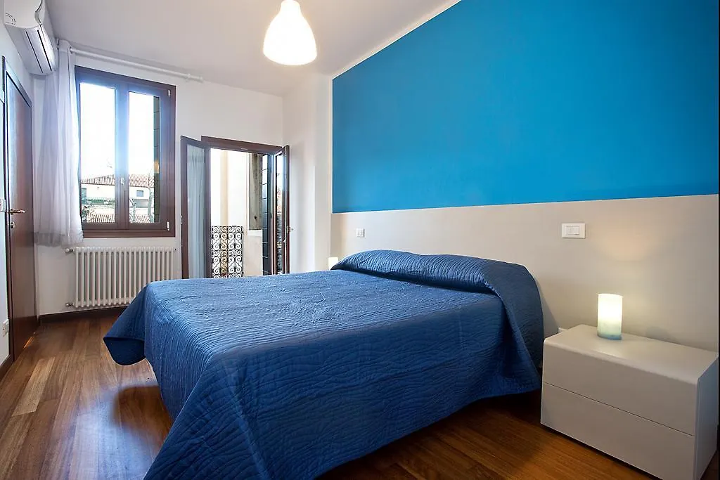 Good Wine Apartments Venice 0*,  Италия