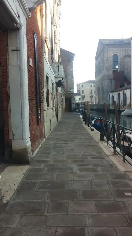 Good Wine Apartments Venezia